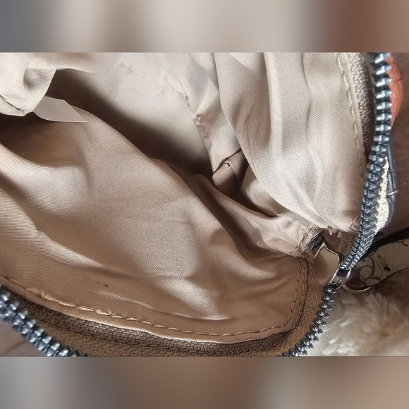 EUC Nine West mini purse with chain - Picture 4 of 4